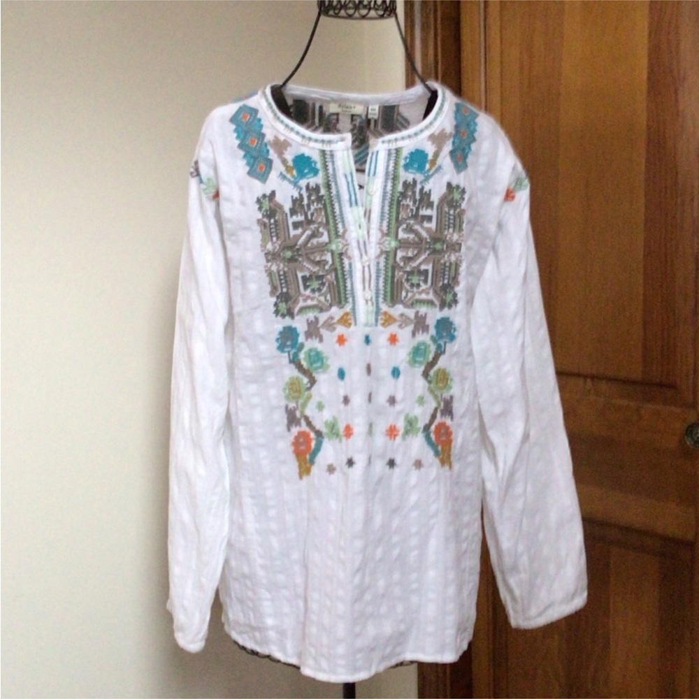Dylan/Anthropologie White Embroidered Blouse